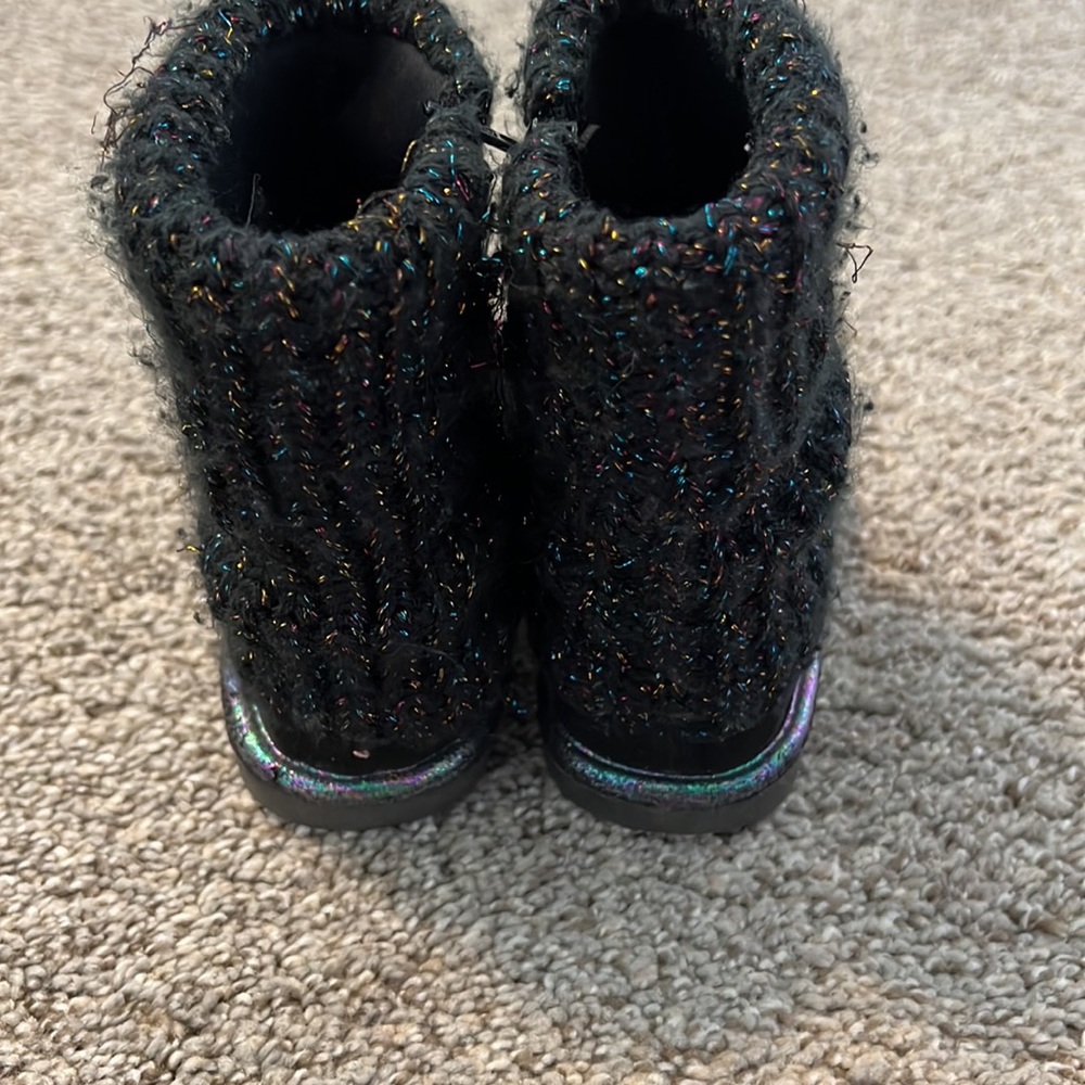 Sweater Boots - Picture 7 of 8
